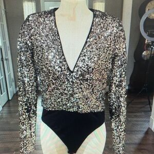 Sequin Deep V Long Sleeve Bodysuit - Silver & Black